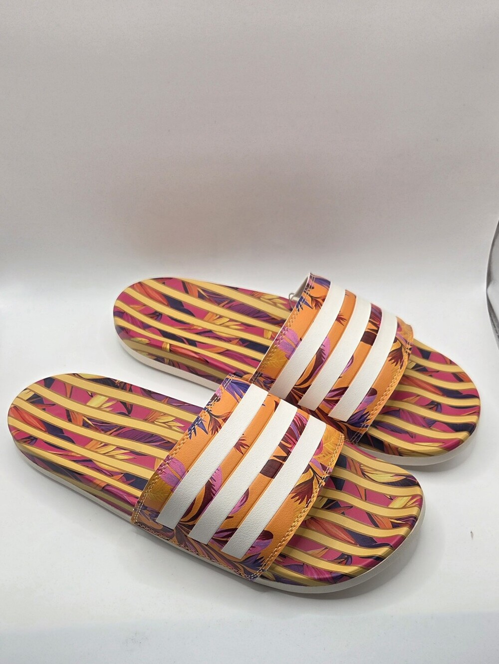 Adidas Adilette Comform Womens Slides Size 9